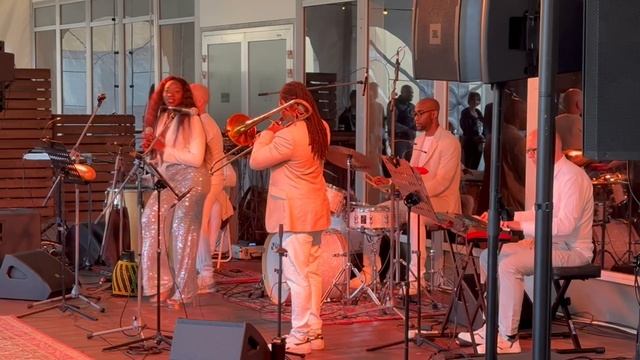 Джаз в Никольских. 4-й сезон
Группа Legendario