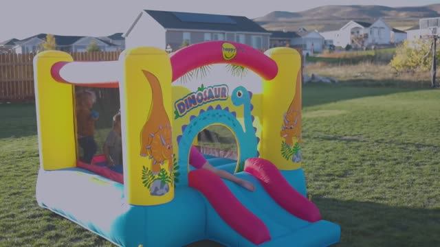 Надувной батут Happy Hop 