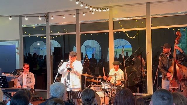 Вова Чё Морале и Sweet Hot Jazz Band