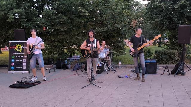 Уличные музыканты группа Кино - Видели ночь