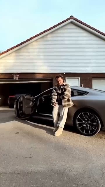 NKEEEI & UNIQE - Она так лезет на рожон [snippet 17.07.2025