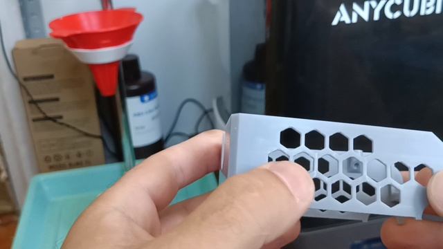 Отделение поддержек в фотополимерной печати