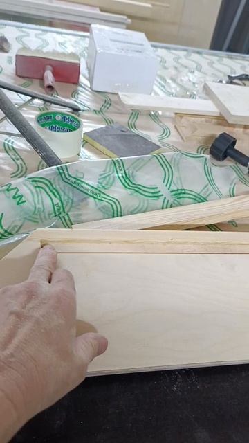 Как сделать кухню из фанеры своими руками. Изготовление декоративных полок.