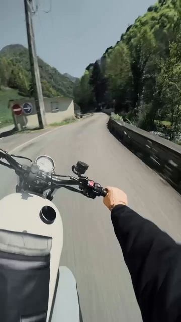 Мотоцикл окраина поселка