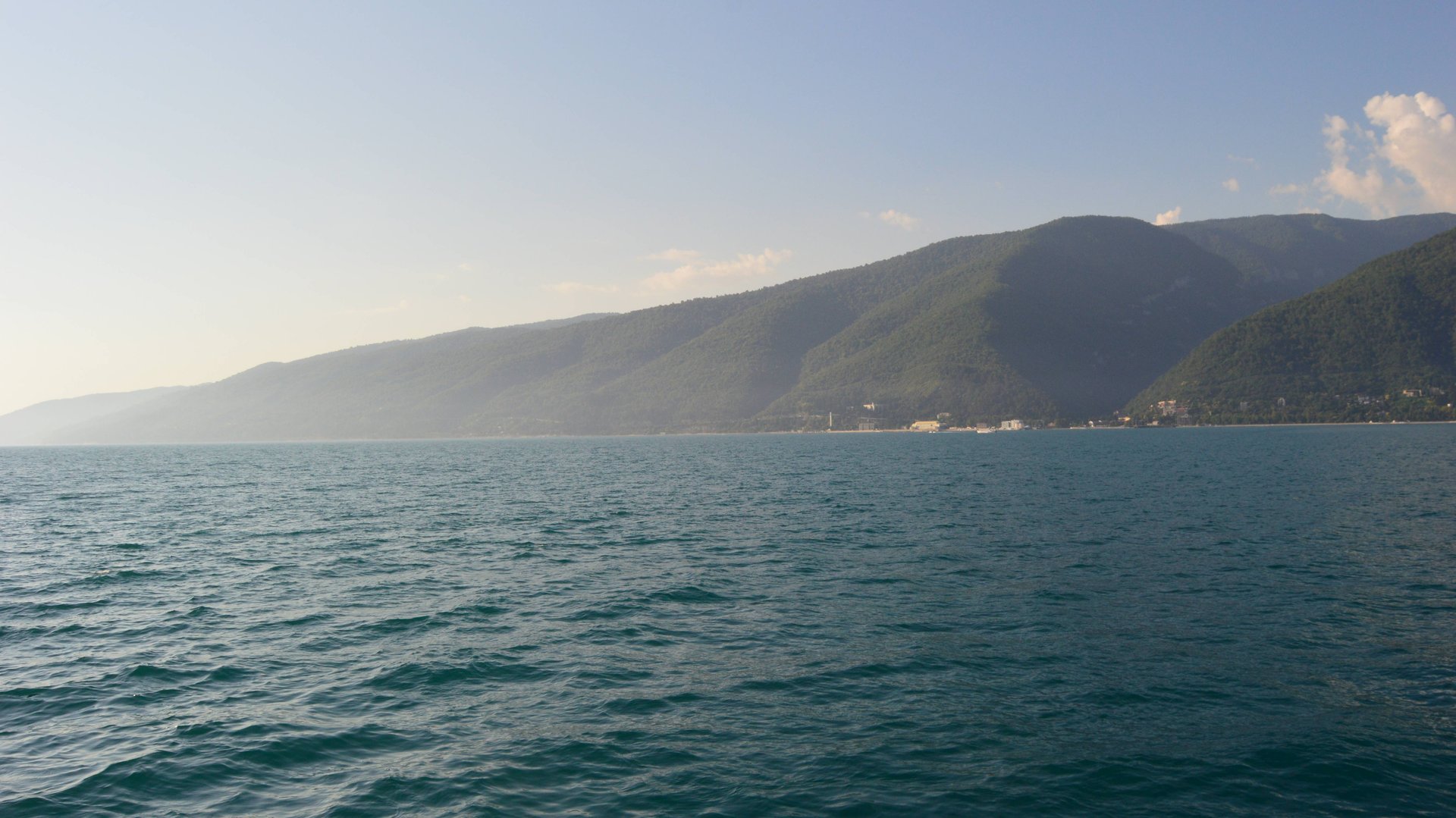 Морская прогулка по акватории Гагры на теплоходе Ткуарчал