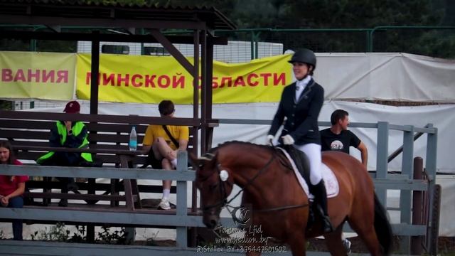 Юрист на коне. Наталья Ефимчик и Валенсио Бест.