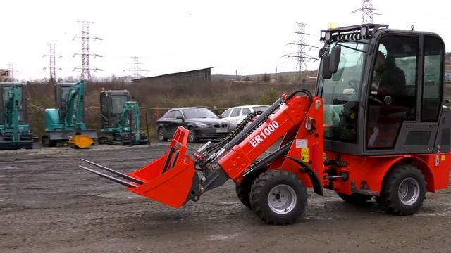 Телескопический погрузчик ER1000 в работе, обзор.