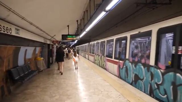 Алиса впервые в метро.Её реакция.Колизей