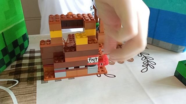 Набор лего по Майнкрафт 