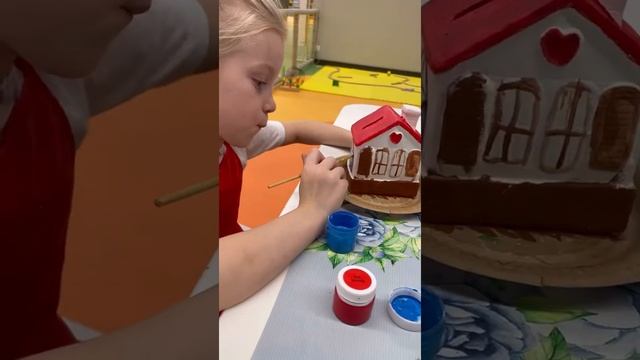 Центральный детский мир (игровая зона 6-ого этажа). Январь 2022г (Ане 5,5 лет, Диме 2,3г)