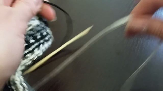 Узор плотного вязания на спицах 