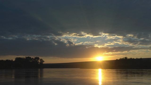 УСПОКАИВАЮЩАЯ ФОНОВАЯ МУЗЫКА -  