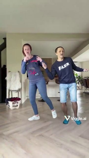 Миха & Ленка✌️😉😂