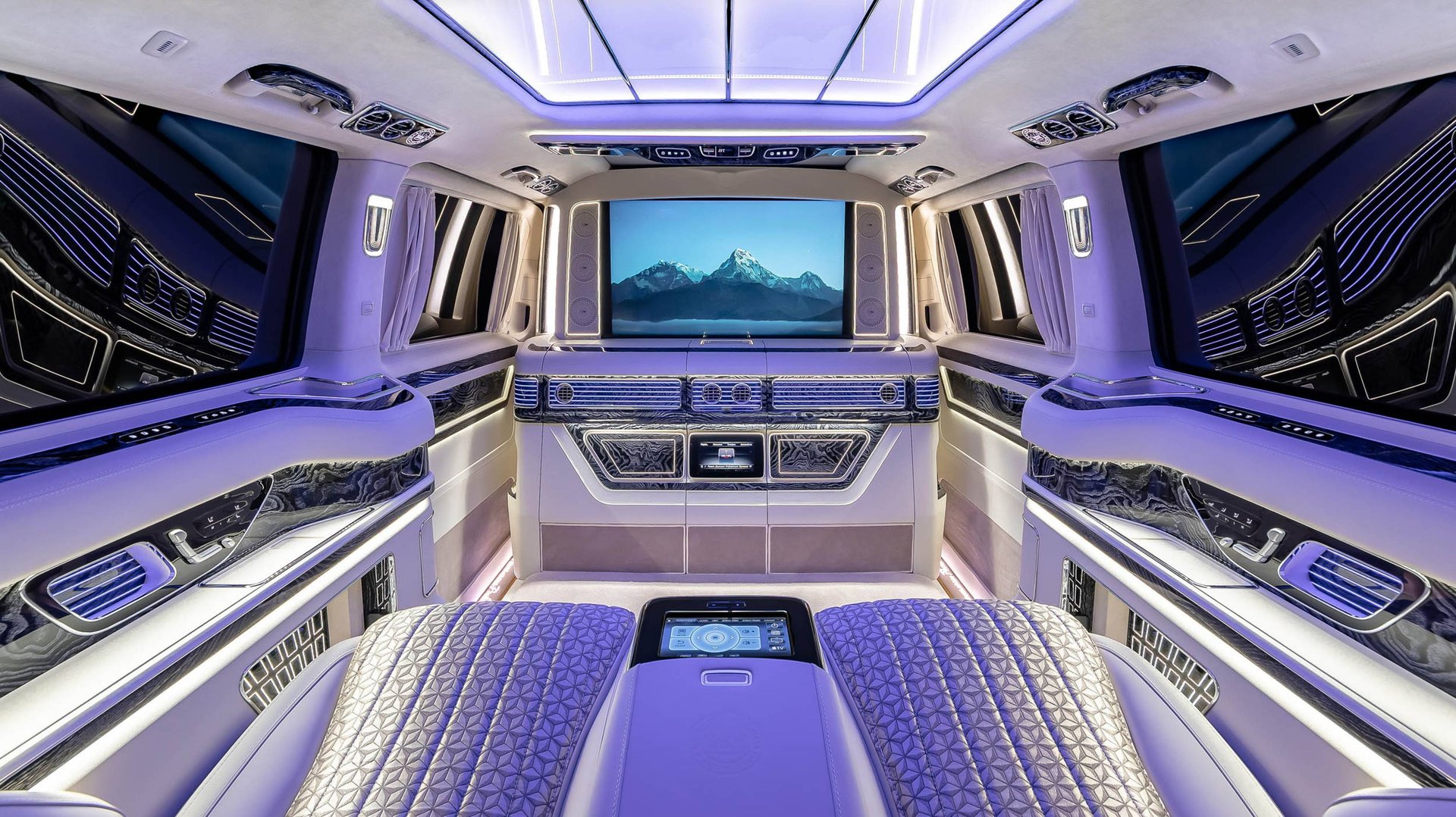 Mercedes Benz V300 Petrol