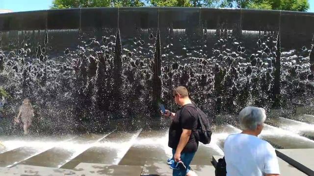 Парк Галицкого водопад