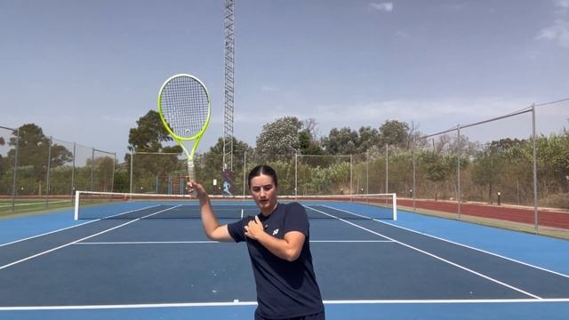 Как ОСВОИТЬ самый СЛОЖНЫЙ удар в теннисе — ПОДАЧУ!