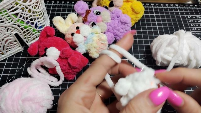 МК зайка брелок.