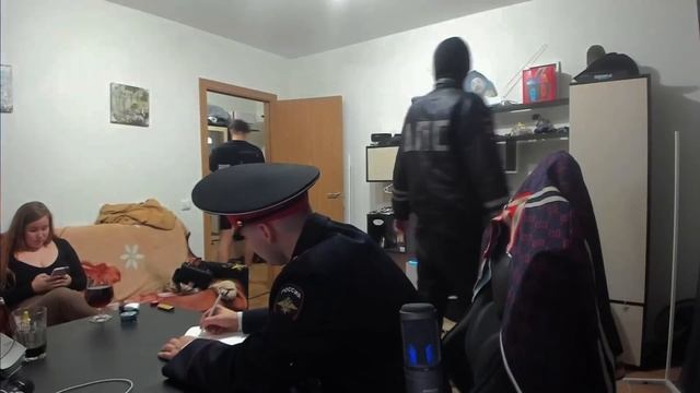 «ИРЛ ПРАНК» / ЗАПРЕЩЁННЫЕ ВЕЩЕСТВА