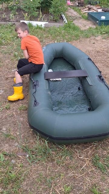 Когда забыл снять обувь