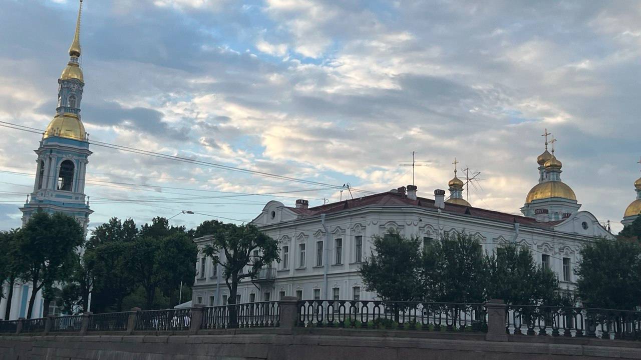 Прогулка  по рекам и каналам в Санкт-Петербурге