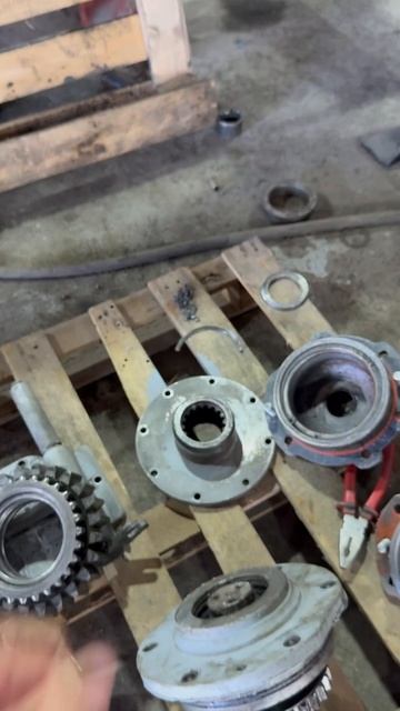 Дефектовка коробки передач автогрейдера ДЗ-98.10.04.000