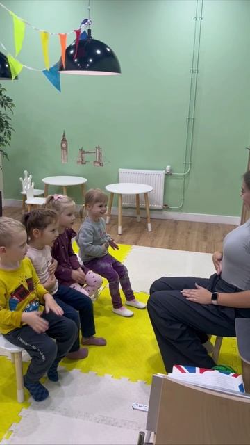 Занятия для малышей в Лингво Остров