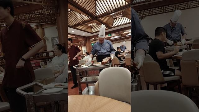 Знаменитая ресторан Пекина Old Beijing Qianmen Roast Duck1864 года