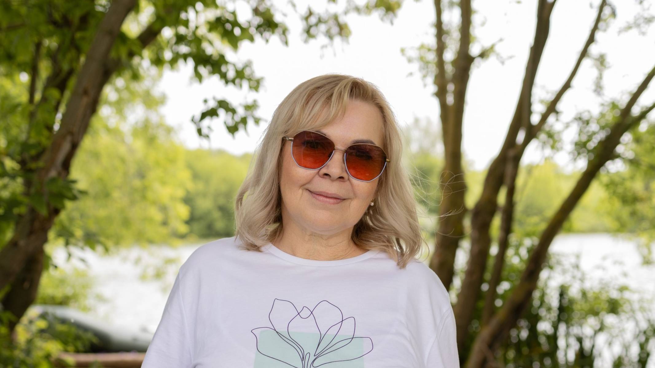 Больно. автор и исполнитель Лада Буланова