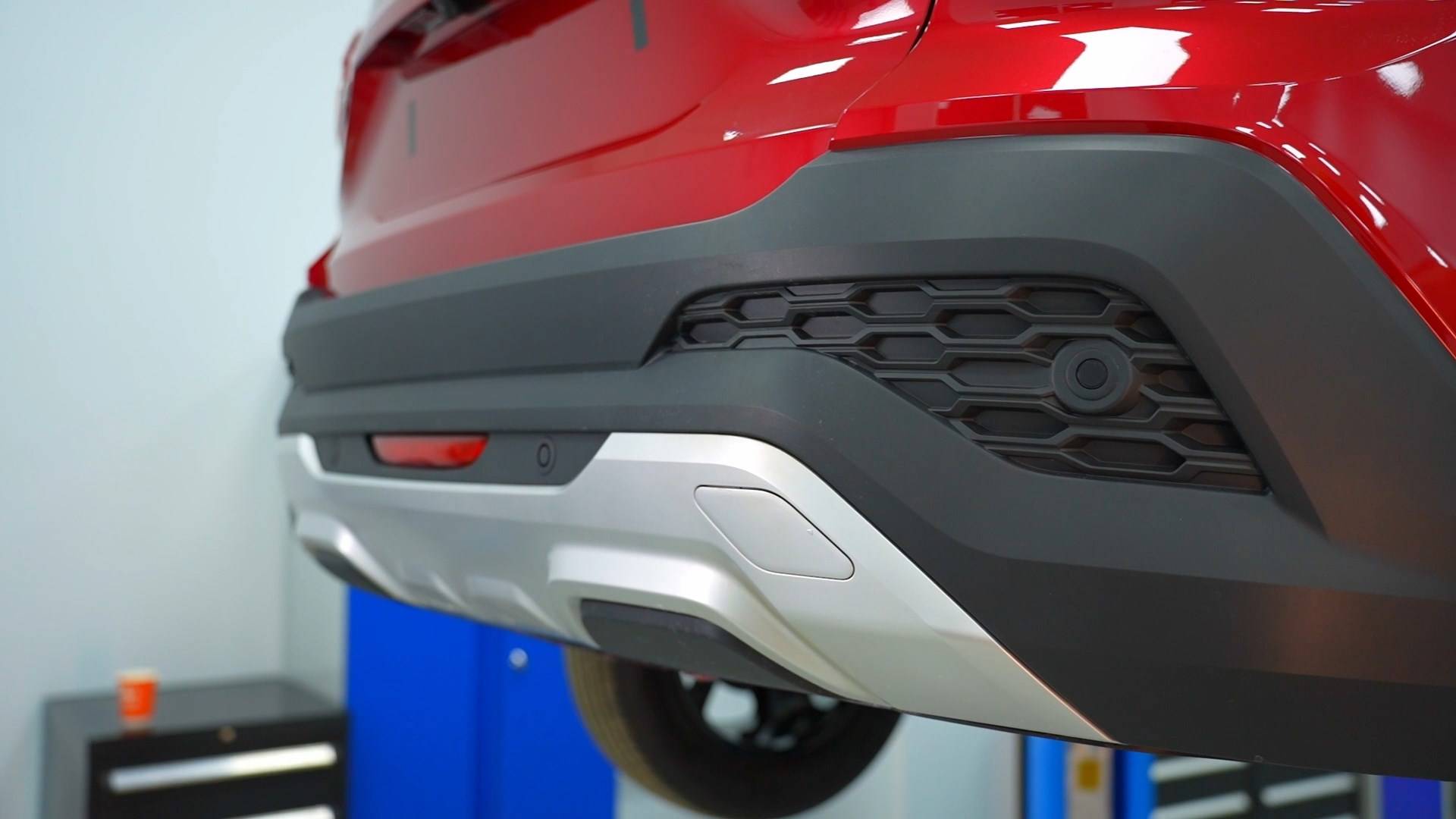 Особенности заднего бампера Lada Iskra Cross