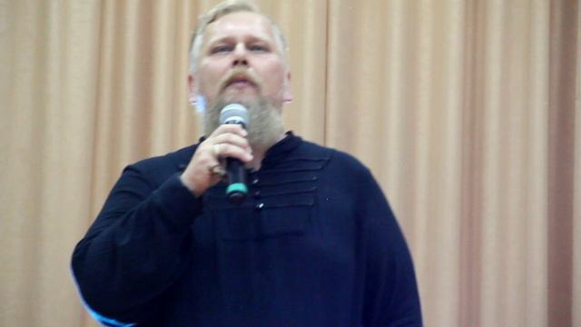 Держись от меня подальше. автор Лада Буланова, исполняет Игорь Ляпахин