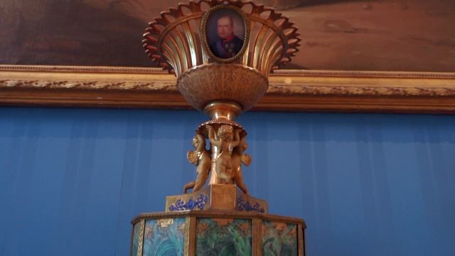 Вазы СЕВР 18 век.