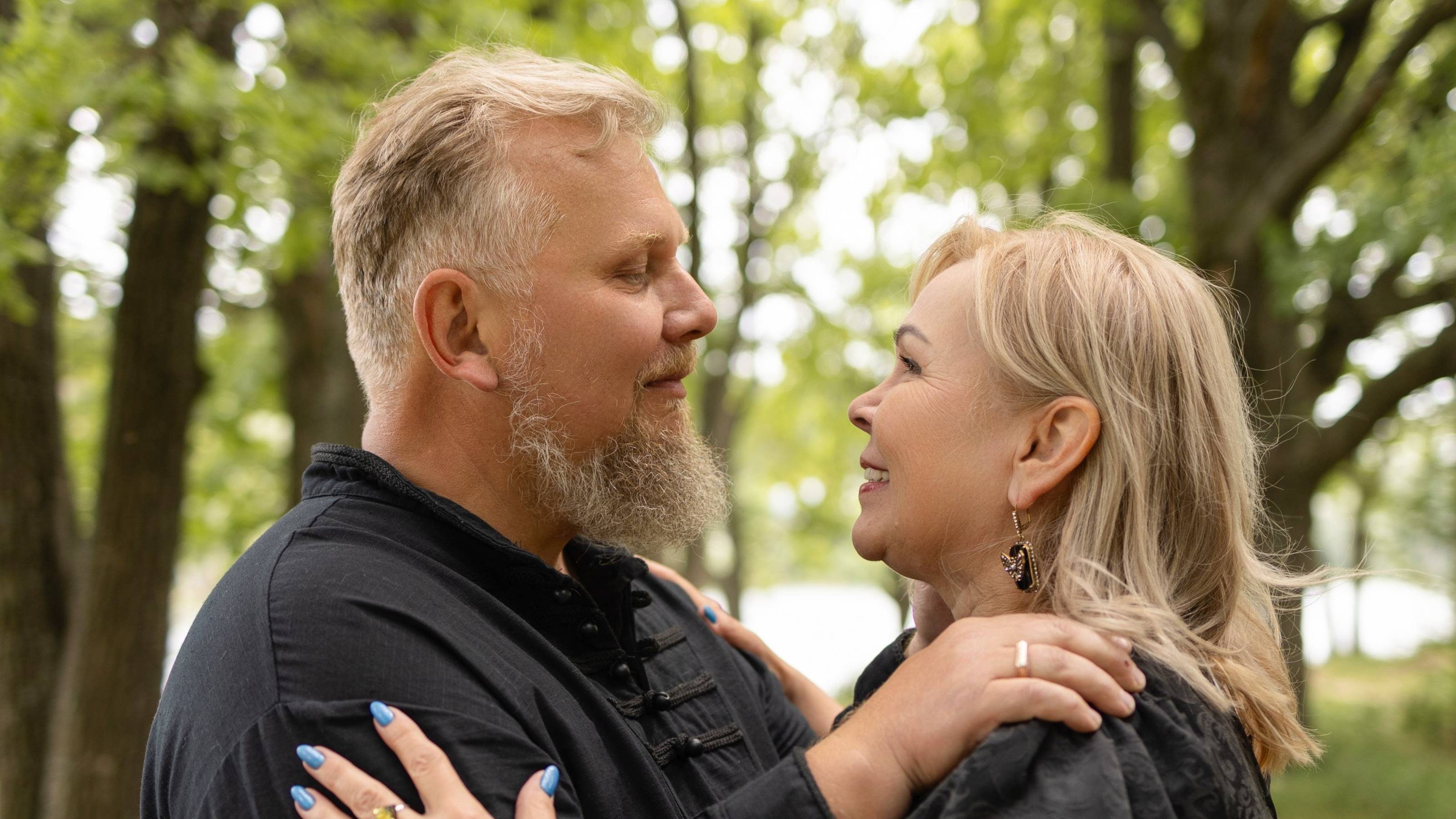 Спасибо , авторы и исполнители Лада Буланова и Игорь Ляпахин