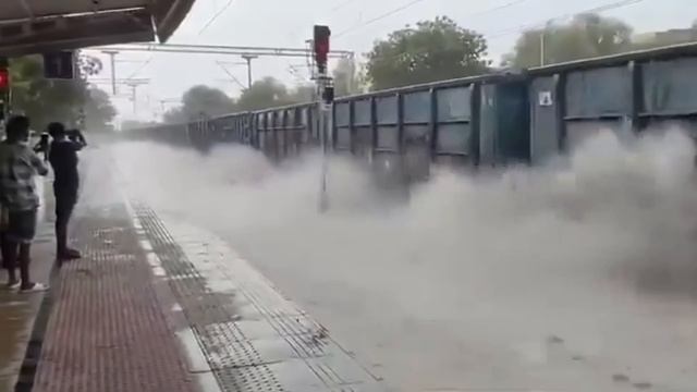 Невероятные Случаи с Поездами, Снятые на Камеру