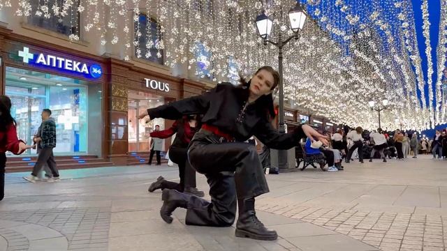 [ONE TAKE | K-POP IN PUBLIC] Stray Kids - TASTE (리노, 현진, 필릭스) | 커버댄스 Dance Cover By MAD RED