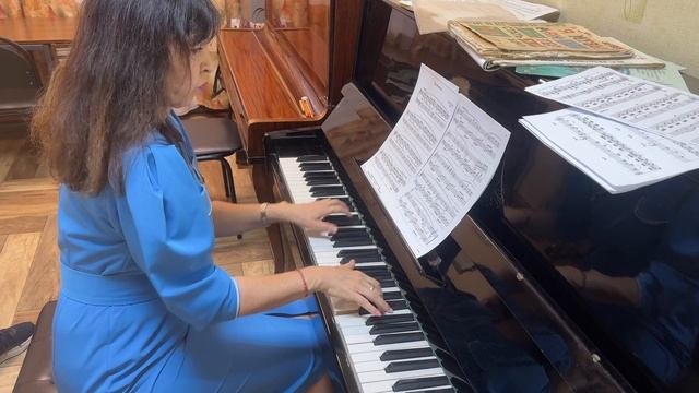 Лариса Анатольевна Горпиненко - ведет уроки музыки. Timothy Brown - DAYDREAMING