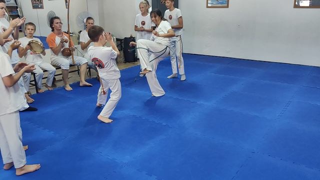 956838604d2444503d5bbd71d4884ef4