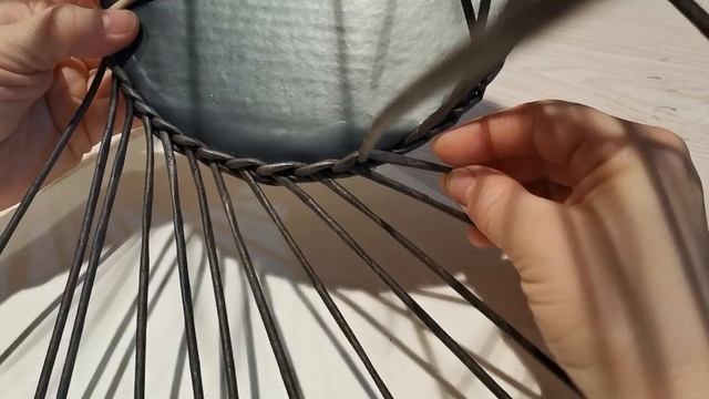 Как оплести дно. Новый вариант. How To Braid The Bottom. New Option.