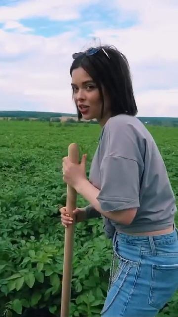 Натали Ревиззоро отправилась на поле, чтобы лично про?