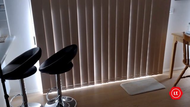 Густой соус из замороженной черники, свежих яблок и се