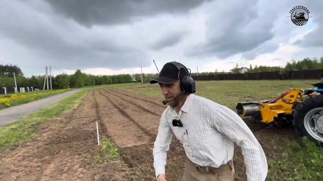 Трава у дома. Делаем соседу СтройкоСад