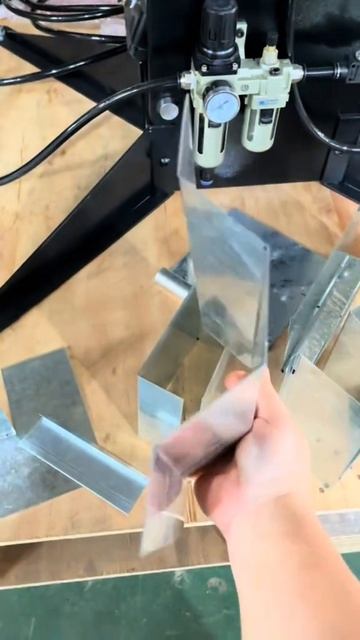 Електромагнітний листогиб MAGNETIC Технічні характеристики Електромагнітний листозгин Magnabend