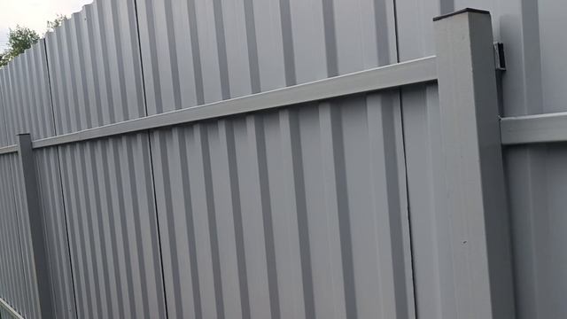 Строительство забора под ключ в Вологде: процесс и нюансы