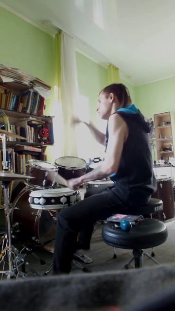 Играю на кастрюлях Charli XCX - Boom Clap (drum Cover)