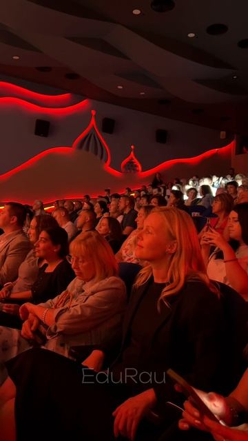 С любовью к Москве: в Ереване отметили 878-летие столицы России