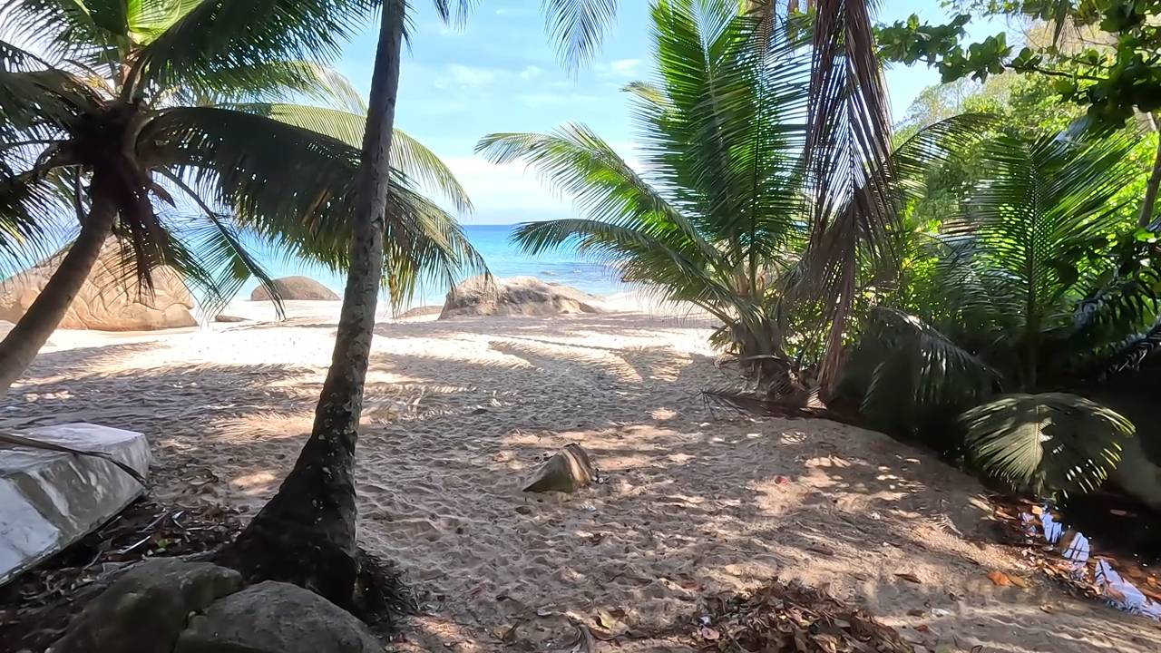 С Маэ на Ла-Диг