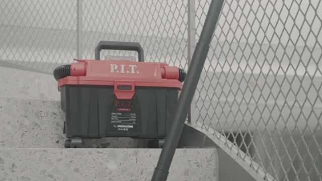 Пылесос P.I.T. PVC20H-10A