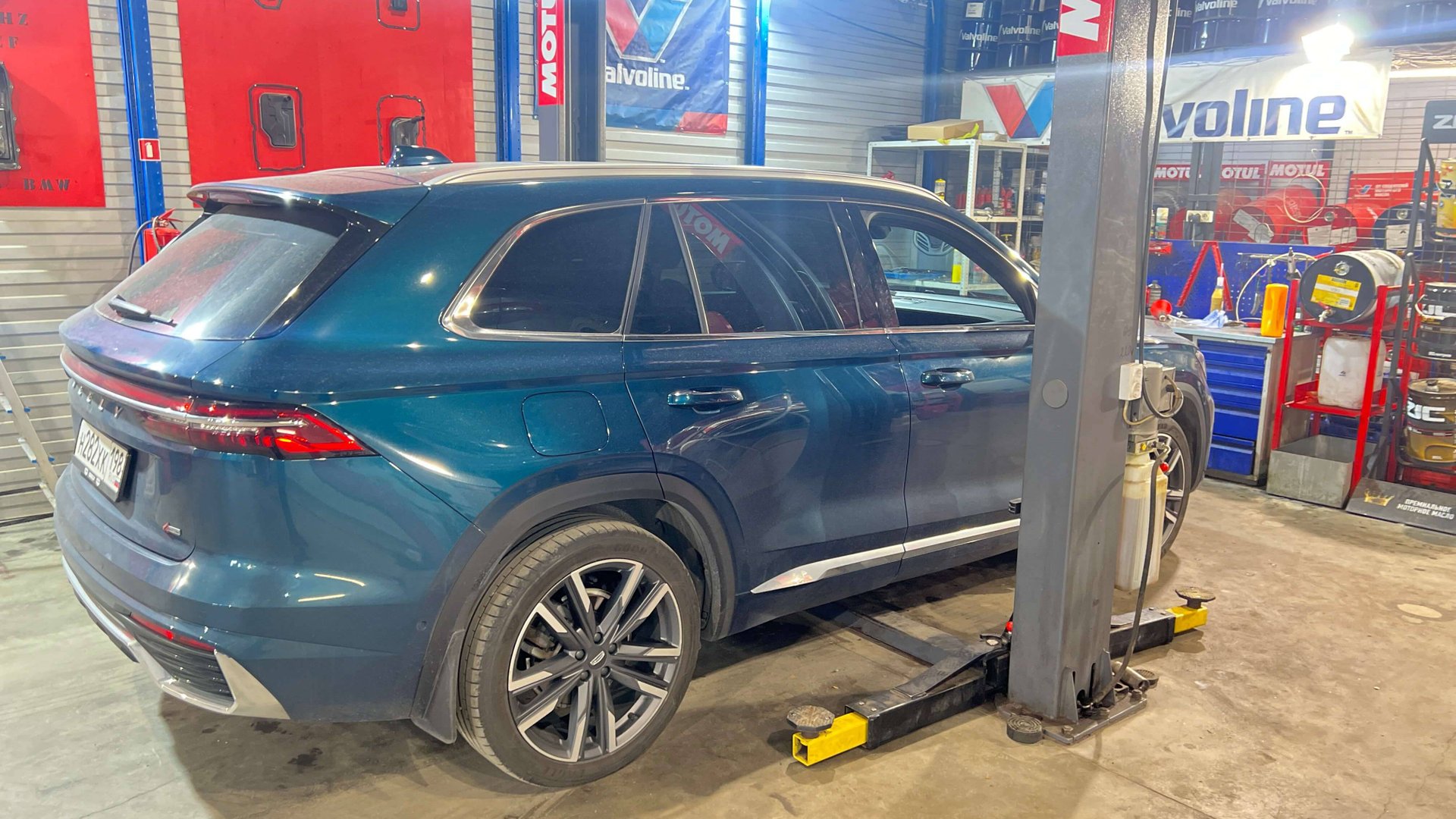 Полная аппаратная замена масла в АКПП Geely Monjaro Aisin Tg-81sc