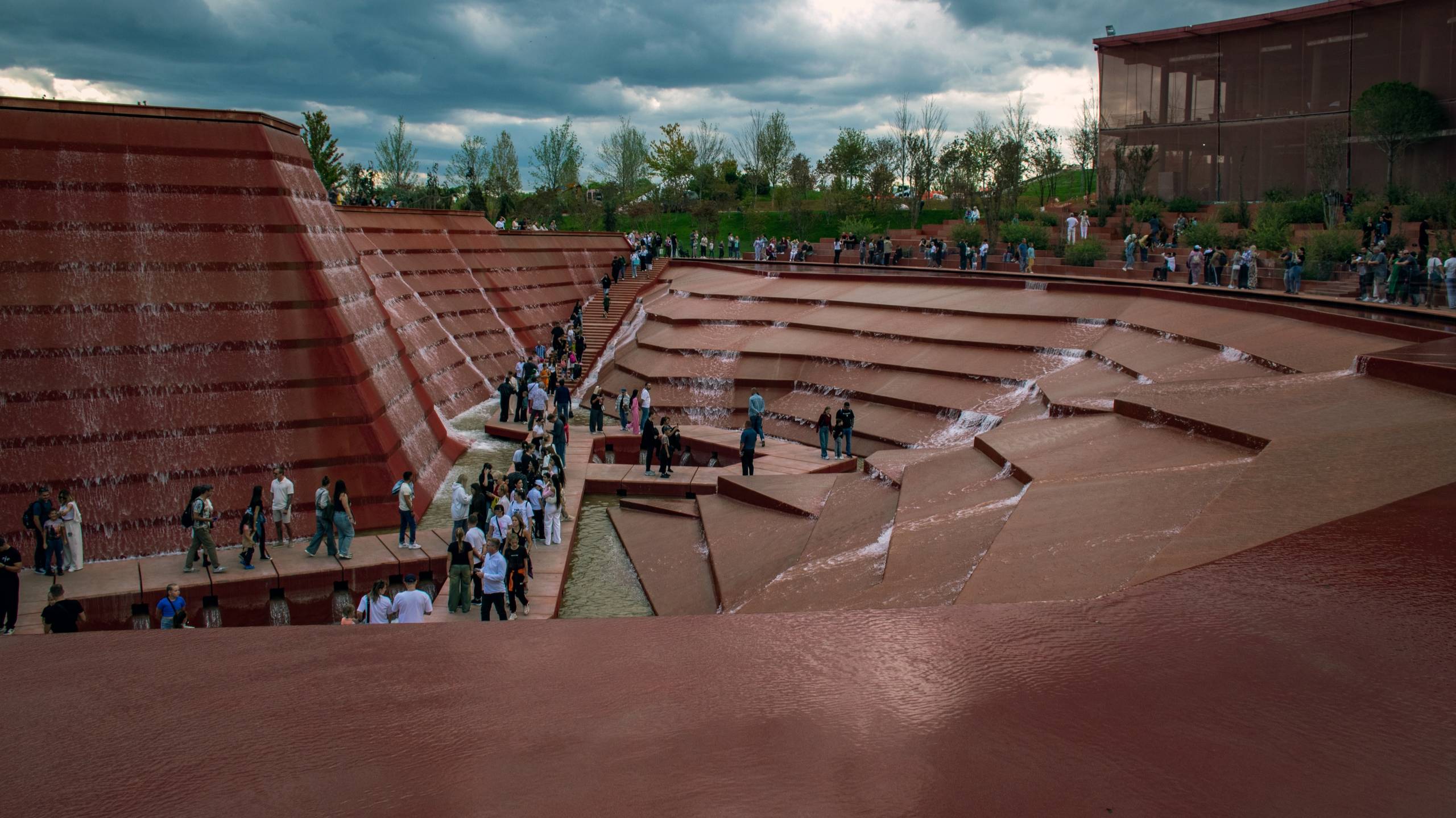 Амфитеатр Воды в Парке Облаков в Краснодаре