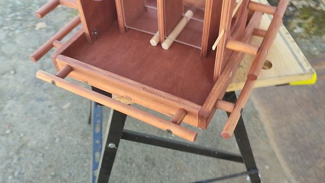 Новая кормушка для Масяни