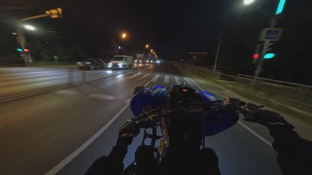 ТРЕНИРОВКА СТАНТЕРОВ? ночная покатушка с братом в ЦЕНТРЕ ГОРОДА!!!